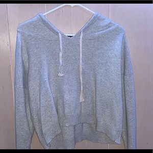 grey v-neck cropped sweater